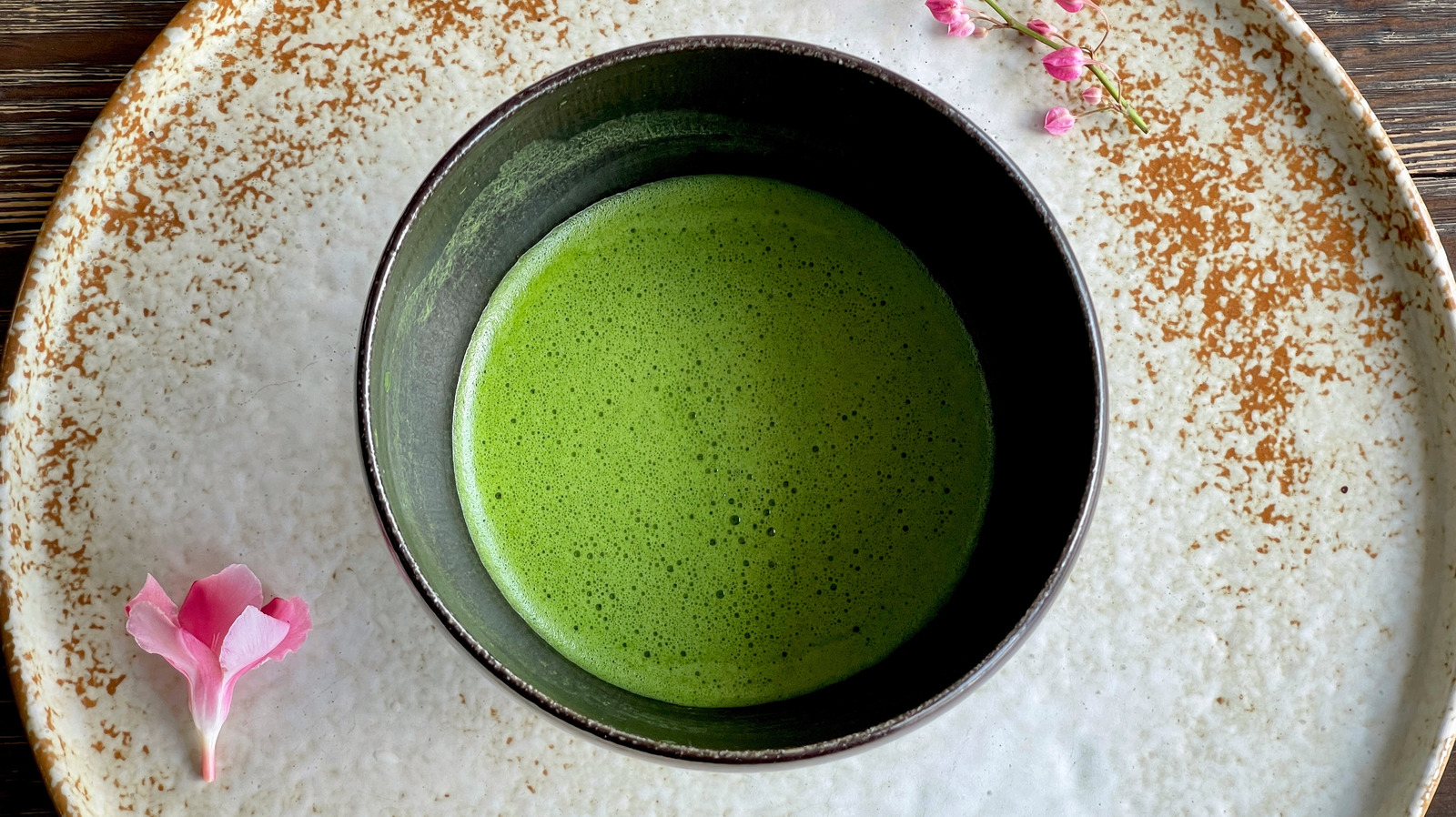 How to make matcha without a bamboo whisk