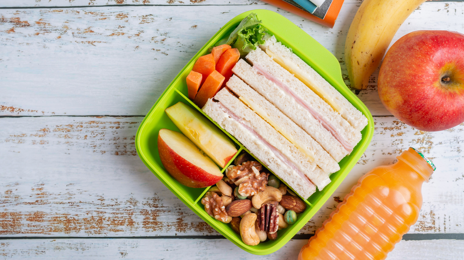 How To Keep Food Cold In A Lunch Box