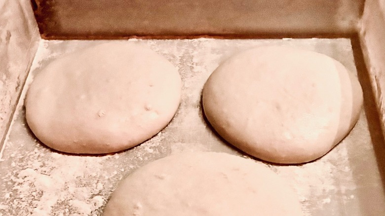 Dough balls for pizza