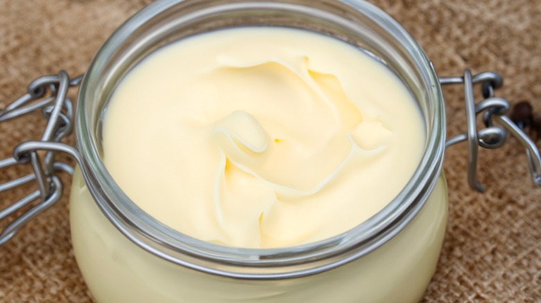 Jar of beef tallow 