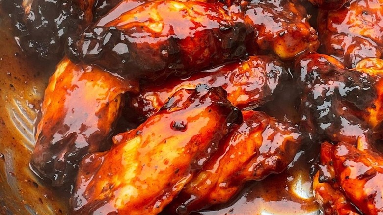 Chicken wings in BBQ sauce