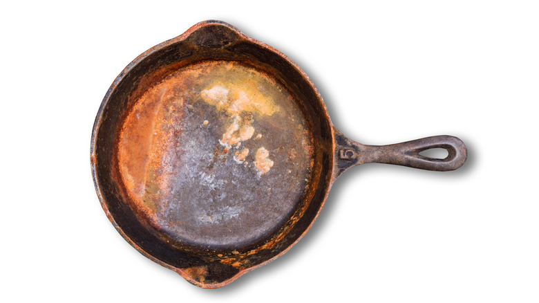 Rusty cast iron pan