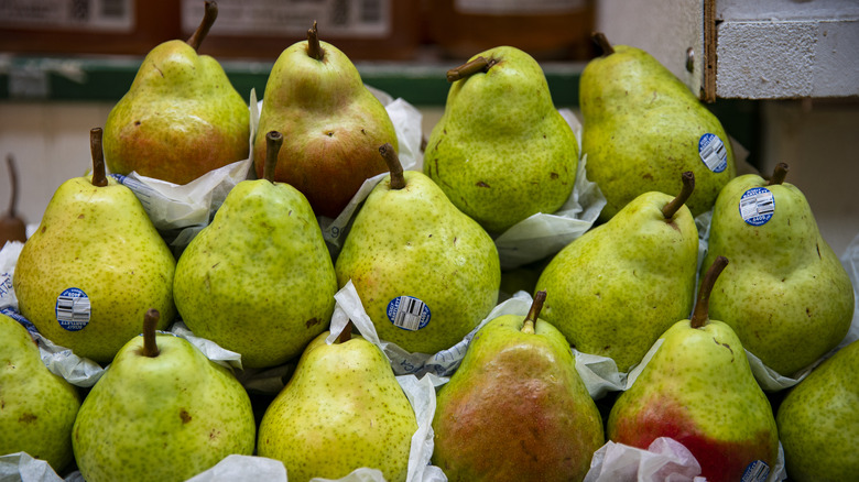 Green pears displayed