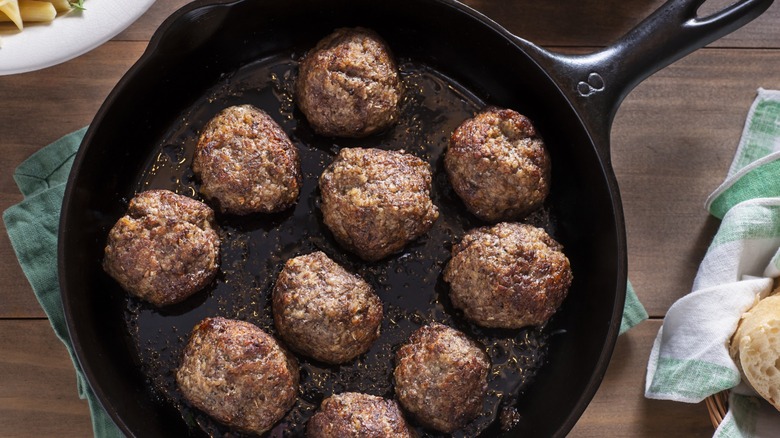 meatballs in a black pan