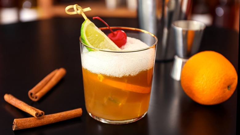 fall whiskey sour