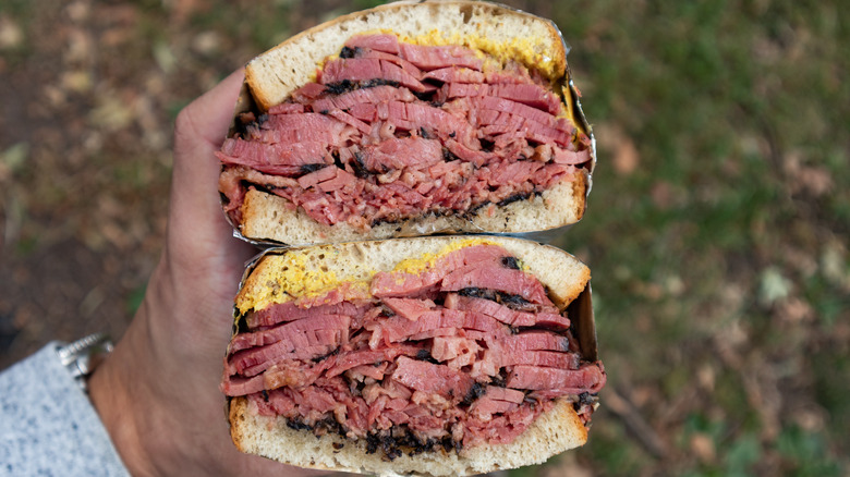 Pastrami sandwich 