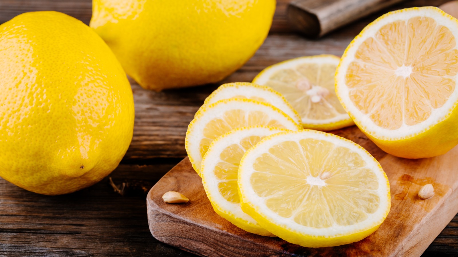 How To Use Lemon To Help Neutralize Foul Fridge Odors