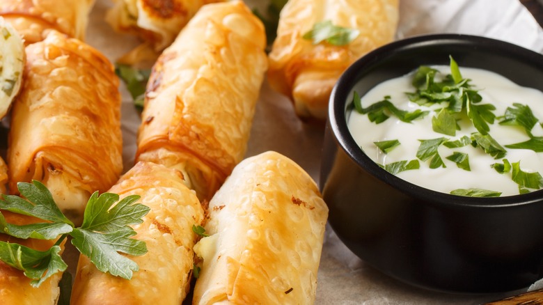 phyllo pastry rolls with yogurt sauce