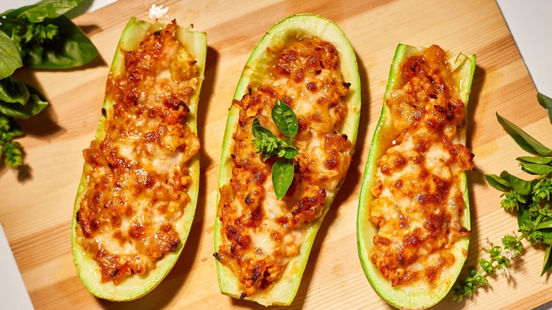 pizza topped zuchini boats 