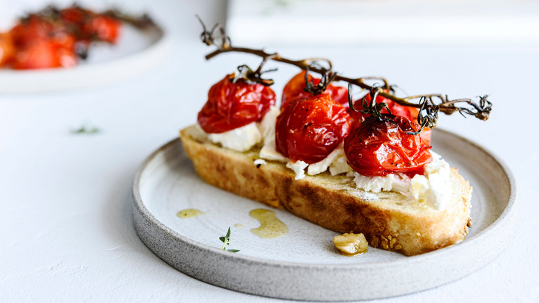 tomato confit with burrata crostini