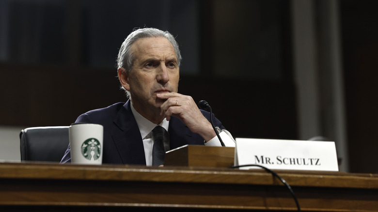 Howard Schultz at senate hearing