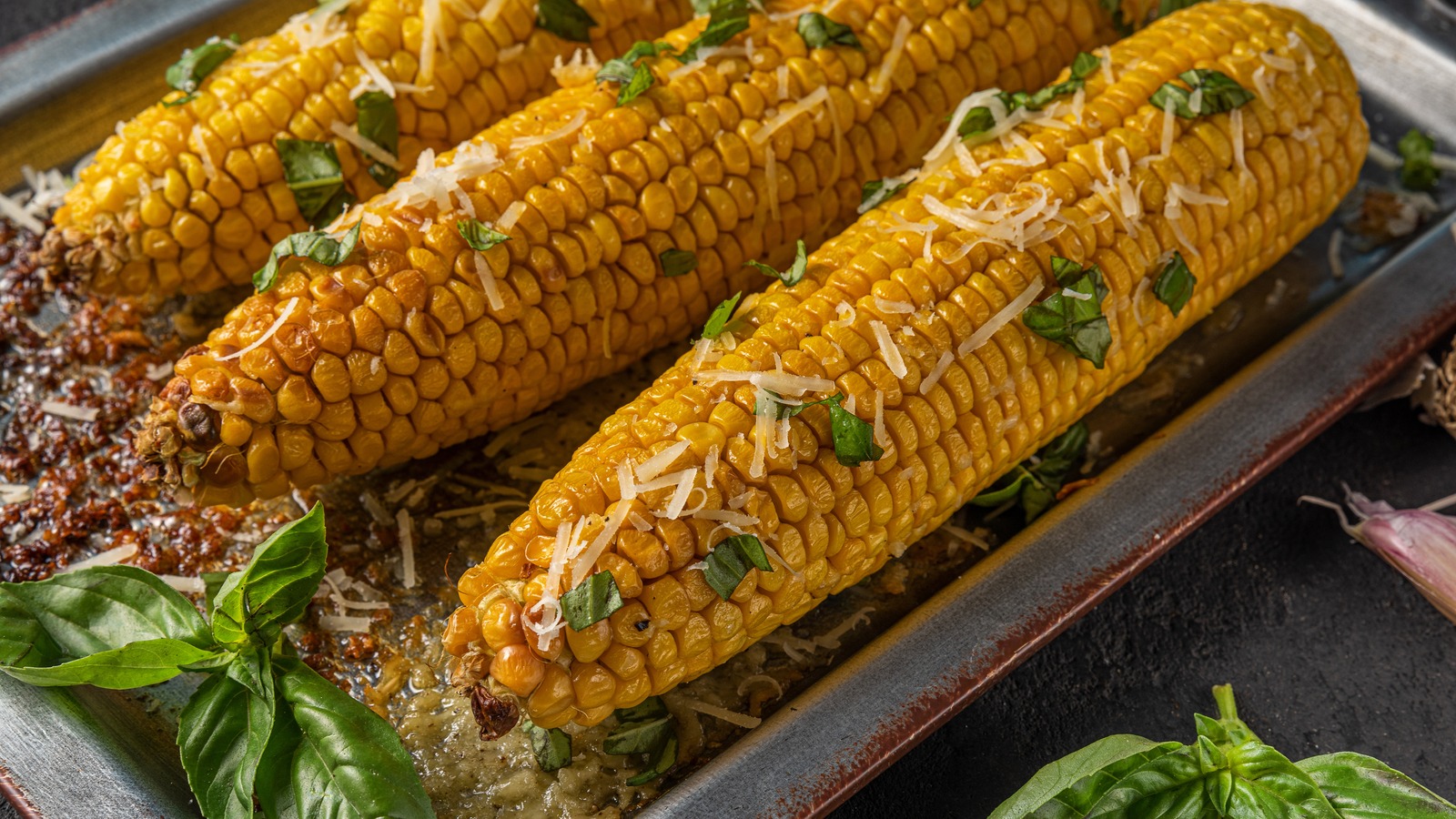 Husk On Or Off? What To Do When Roasting Corn Cobs In The Oven