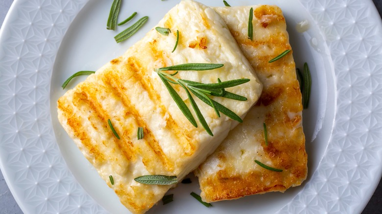 If The Flavor Of Feta Overwhelms You, Halloumi Is The Perfect Alternative