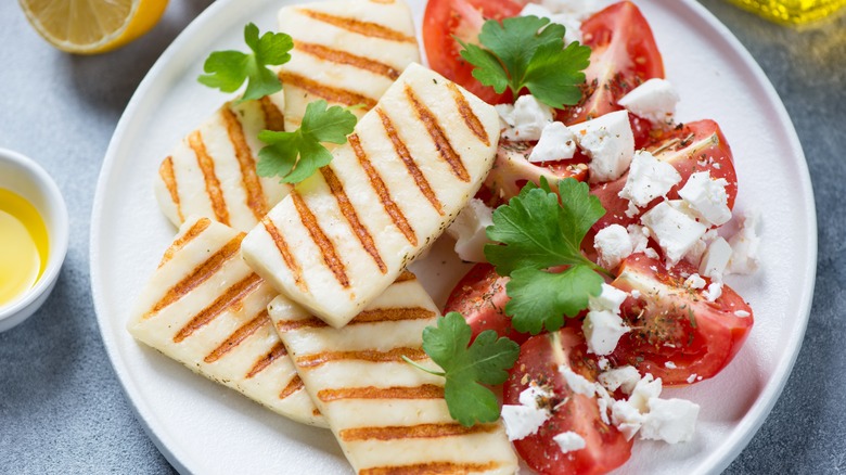 Plate of grilled halloumi