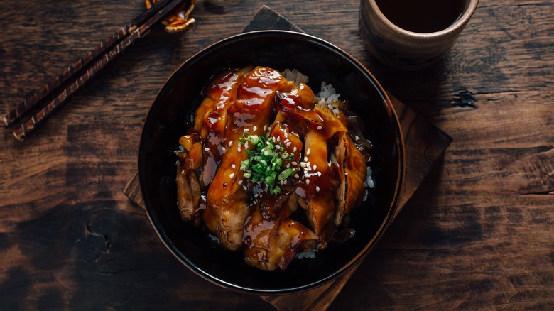 chicken teriyaki with garnish