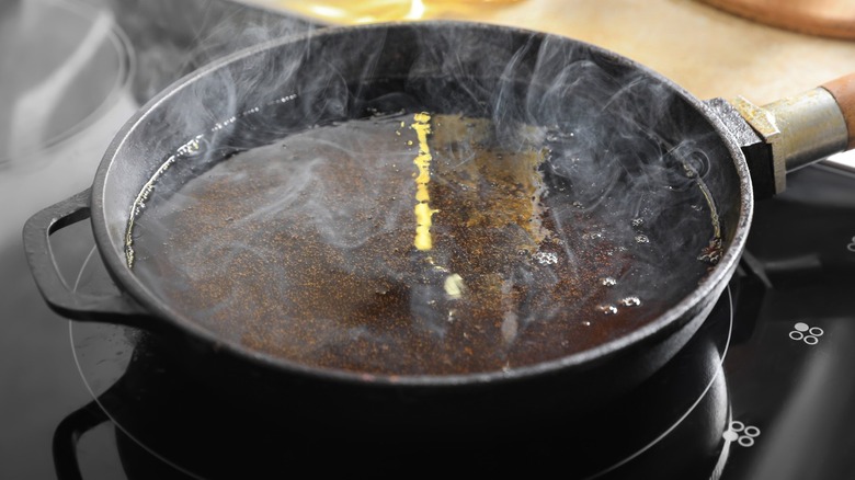 The Safest, Quickest Way to Get Hot Grease Out of a Pan