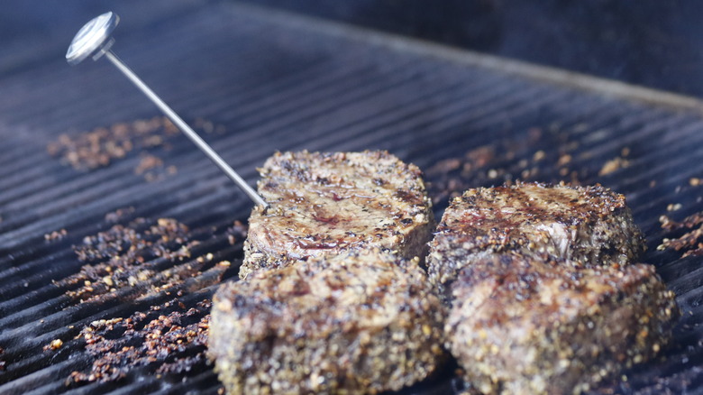 thermometer in steak