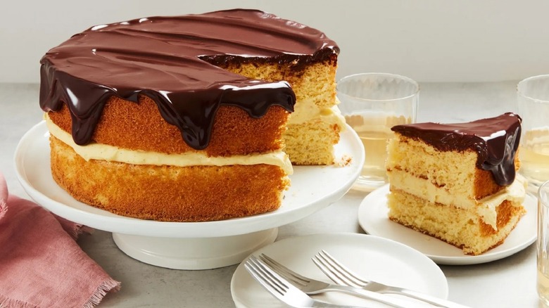 Boston cream pie cake