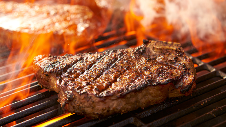 grilling steak