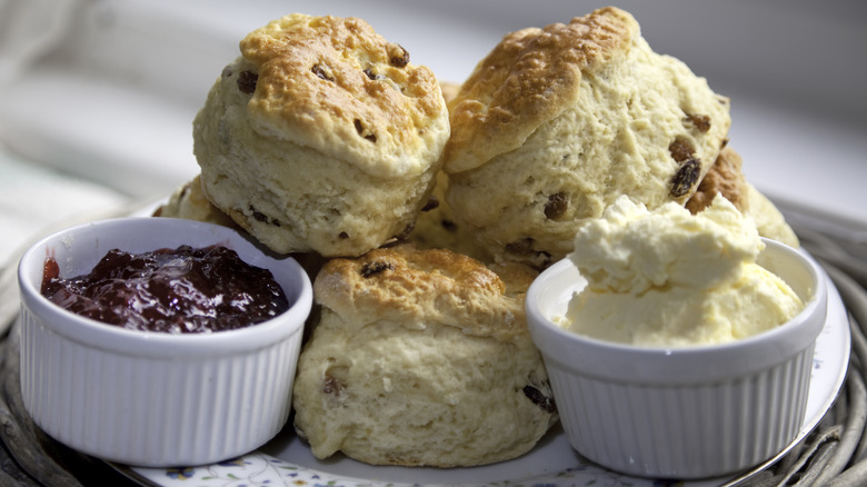 a plate of scones