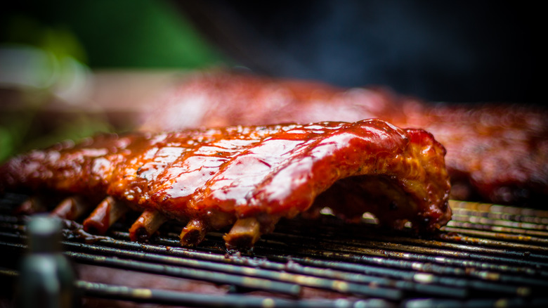 bbq ribs on grill