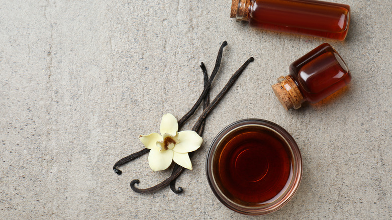 Vanilla extract with pods