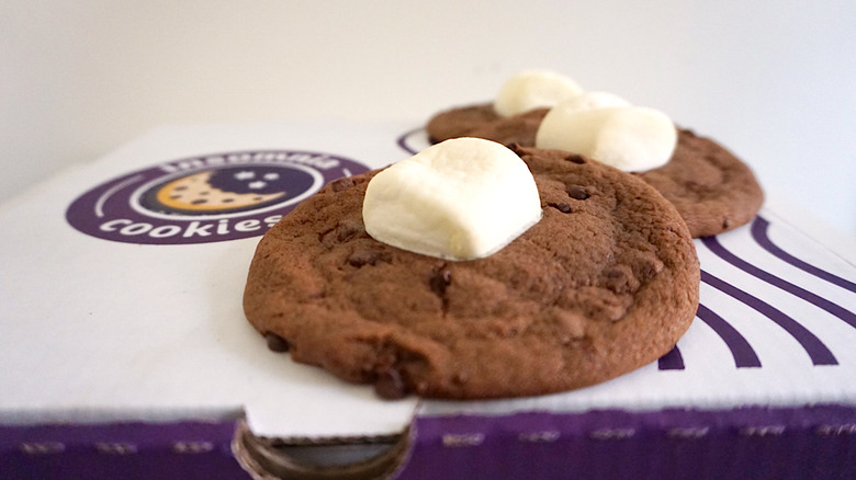 Deluxe Filled Hot Cocoa cookies