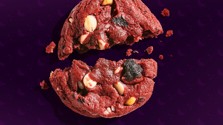 Insomnia Cookies Red Velvet Cookies N Cream 