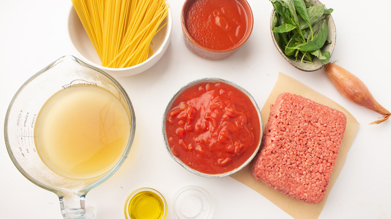 ingredients for spaghetti