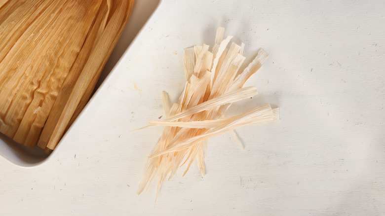 corn husk strings