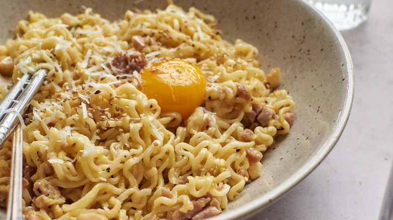 close up of noodles in bowl