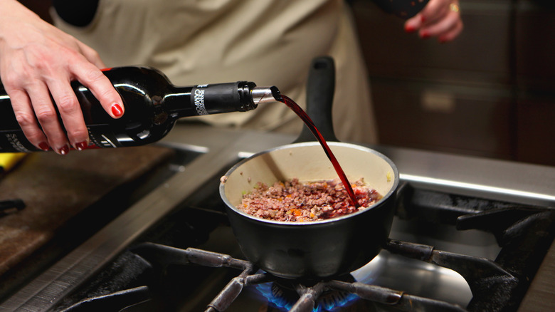 Cooking with red wine 