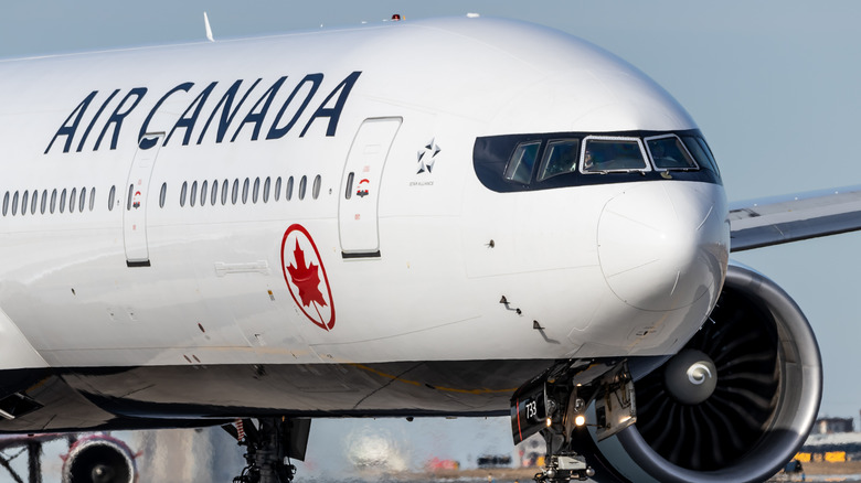 Air Canada plane 