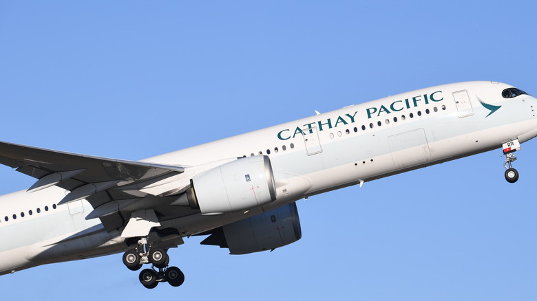 Cathay Pacific plane