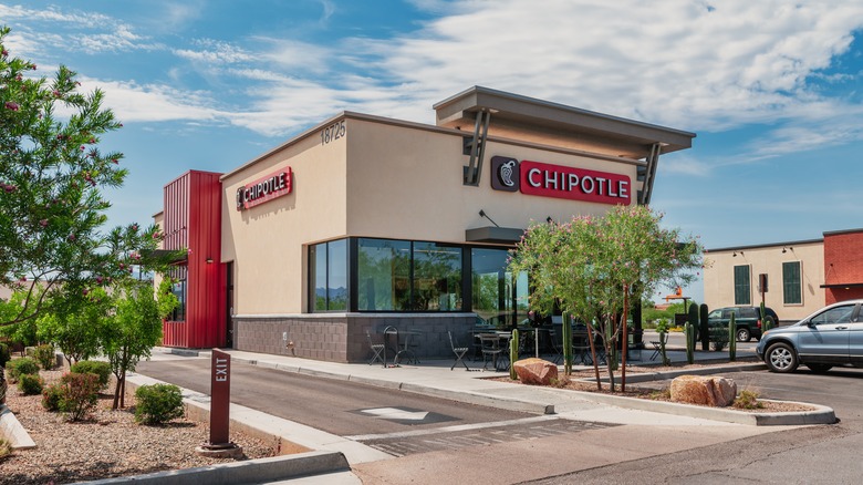 Chipotle exterior