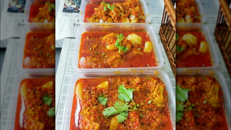 Debal curry in containers