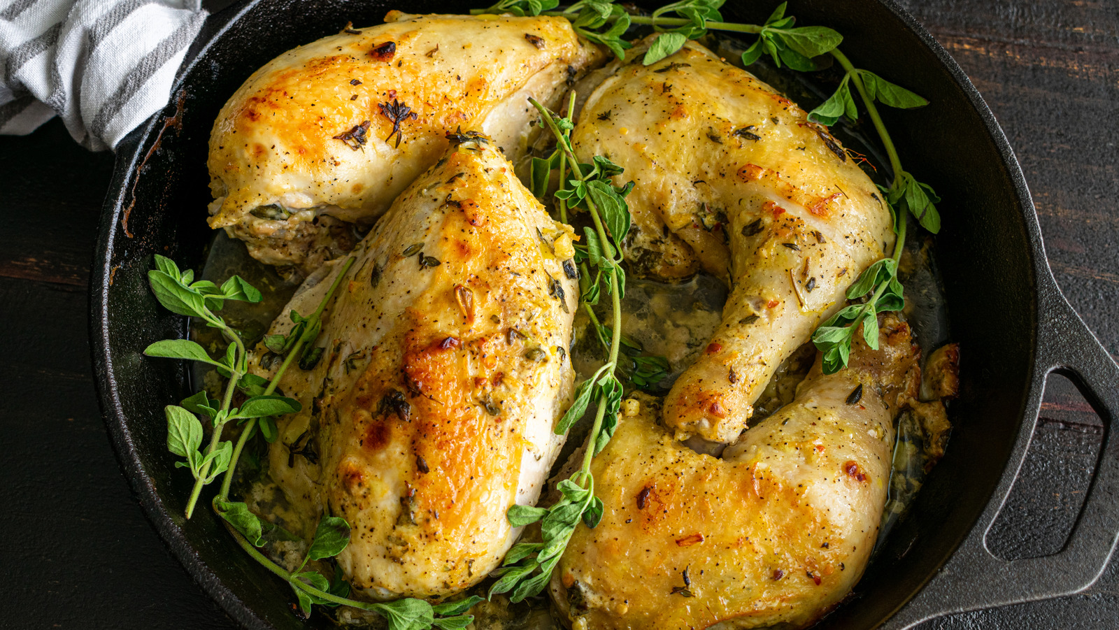 is-there-a-nutritional-difference-between-chicken-breasts-and-thighs