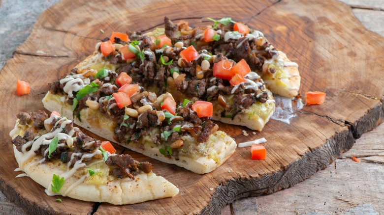 flatbread with lamb