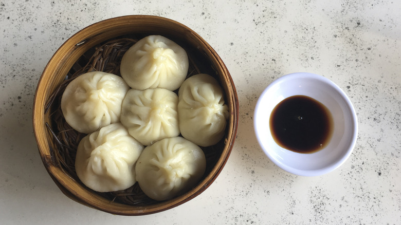 Soup dumplings with dipping sauce