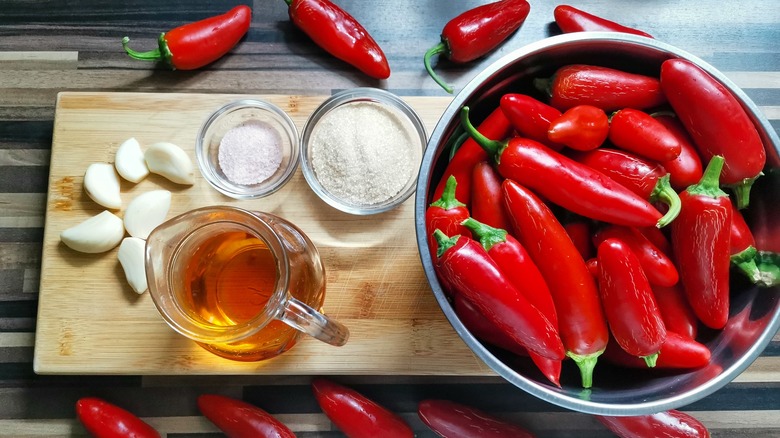 hot sauce with ingredients