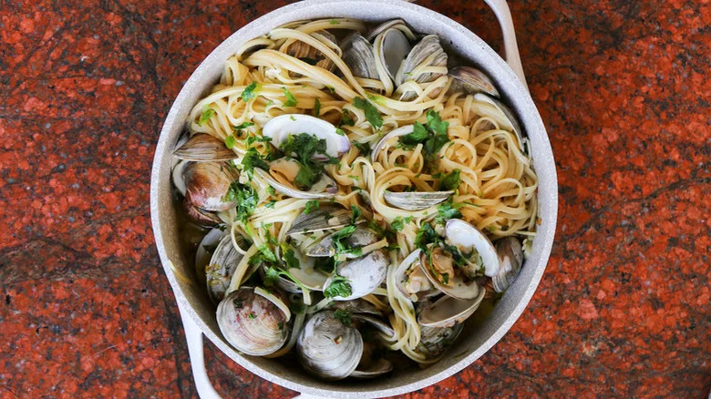 linguine and clams in bowl