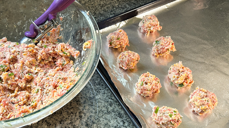 portioning sausage mixture