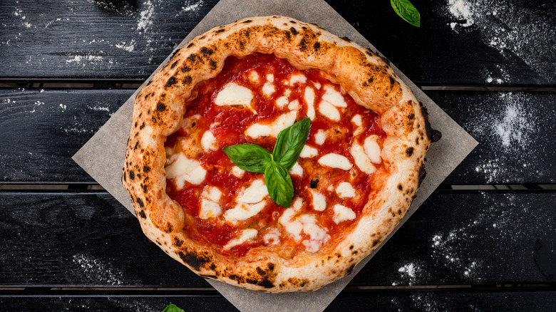 Pizza margherita