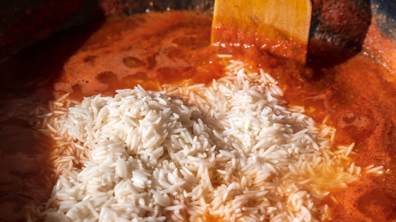 Preparation of jollof rice 