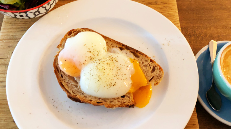 sous vide eggs on toast