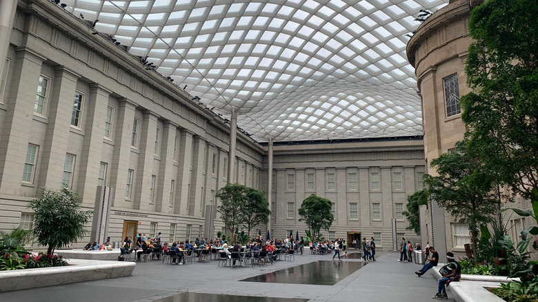 National Portrait Gallery courtyard