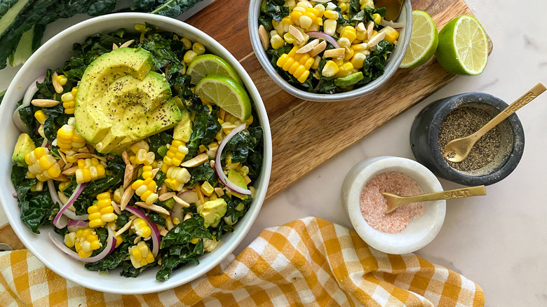 finished salad in bowls