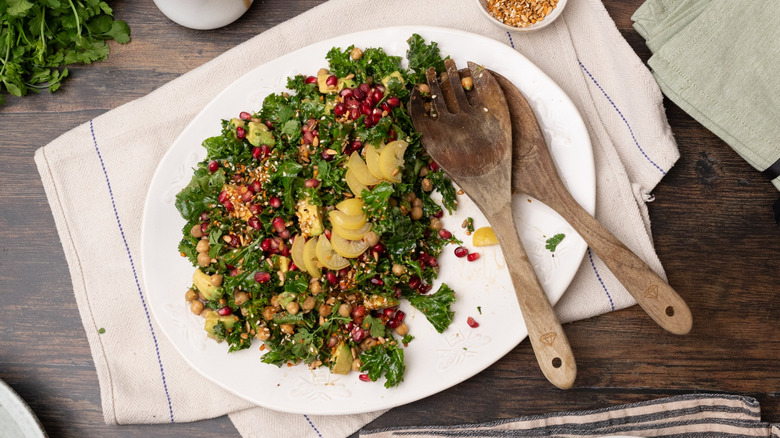 kale chickpea and dukkah salad