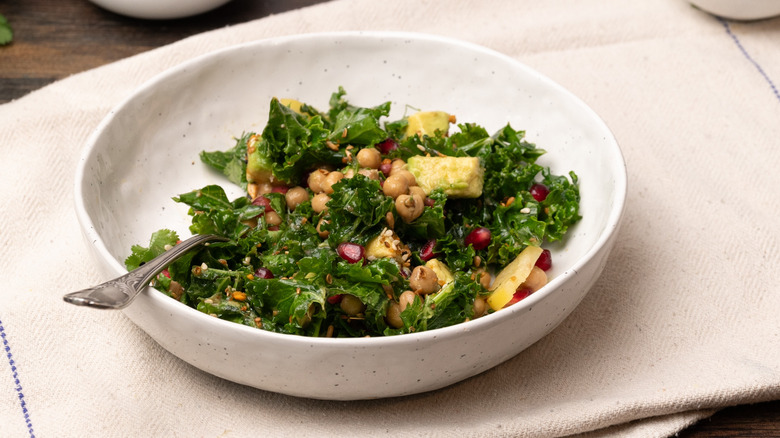 kale chickpea and dukkah salad