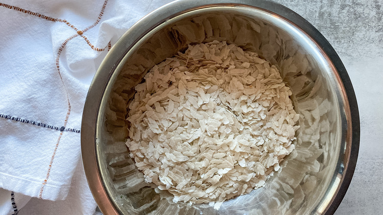 poha in bowl